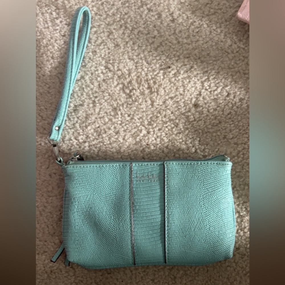 Leather wristlet/purse